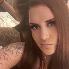 Ashley Aguilar's Instagram, Twitter & Facebook