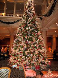 Google Image Result For Http 4 Bp Blogspot Com Fy5cogpaeai Sxpwcbfo8vi Aaa Christmas Tree Decorations To Make Simple Christmas Tree Creative Christmas Trees