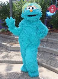 The name of the episode is mi amiguita rosita. Rosita Walk Arounds Muppet Wiki Fandom
