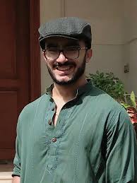 Class of 2025: First-Year Class President Candidate Statements| The Forum