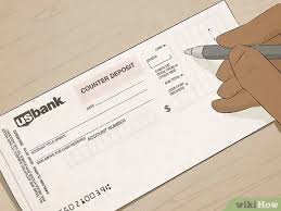 Les avions en papier sont très amusants, et vous pouvez les faire facilement à la maison avec une feuille de papier normale. 6 Manieres De Deposer Un Cheque A La Banque Wikihow