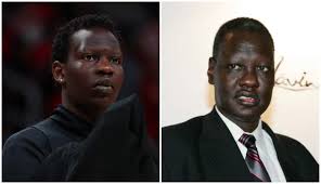 Bol manute bol is an american professional basketball player for the denver nuggets of the national basketball association. Bol Bol S Parents Manute Bol Ajok Kuag 5 Fast Facts To Know Heavy Com