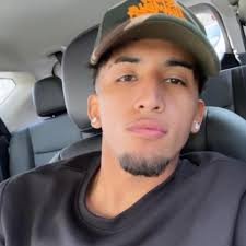 Saul Mayorga's Instagram, Twitter & Facebook