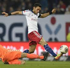 ˈhaːkan ˈtʃaɫhanoːɫu, born 8 february 1994) is a turkish professional footballer who plays as an attacking midfielder for serie a club milan and the turkish. Wechselwunsch Hakan Calhanoglu Mochte Hsv Verlassen Welt