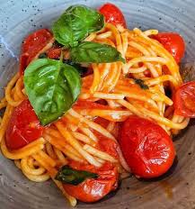 𝙅𝙐𝙎𝙏 𝙎𝘼𝙔 𝙎𝙊𝙈𝙀𝙏𝙃𝙄𝙉𝙂 𝙏𝙊 𝙎𝙏𝘼𝙔 𝘼𝘾𝙏𝙄𝙑𝙀. RECIPE:  https://cookingitalians.com/spaghetti-sauce-how-to-make-the-classic-italian-spaghetti-sauce/  😍😍😍👨‍🍳👨‍🍳🤌👍 😍CLASSIC ITALIAN SPAGHETTI SAUCE😍  😍😍😍👨‍🍳👨‍🍳🤌👍 This ...