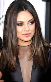 Personalities are different, so we can't say specifically which haircut will be good for every 60 years old woman. Haircut For Round Face Small Forehead Novocom Top