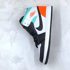 Jordan 1 Mid Se White Black Red Spruce Gs Pin On Jordan