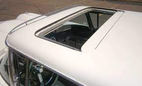 1960 Thunderbird With Golde Sunroof And Rare Front Windbar Thunderbird Car Thunderbird Ford Thunderbird