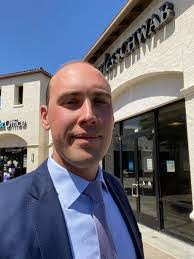 Lauren Stiteler's Instagram, Twitter & Facebook