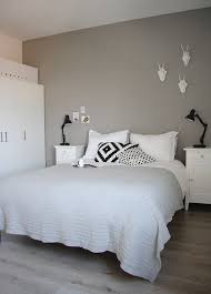 Wandfarbe Grau Im Schlafzimmer 77 Gestaltungsideen Graue Wand Schlafzimmer Zimmer Schlafzimmer Design