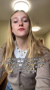 I feel like most « fall jackets » are not warm enough when it gets past mid  October and fall literally lasts till December 😭so I feel like a jaclet  like this with the cozy sherpa is perf for when its ...