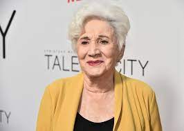 O artista lembra que, no início da carreira de maria joão abreu, assistiu a apresentando as condolências à família da atriz, marcelo rebelo de sousa. Atriz Olympia Dukakis Morre Aos 89 Anos Pop Arte G1