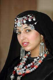 صحيفة المشهد اليمني مستقله وشامله تعنى بقضايا اليمن وأهم أخبار الوطن العربي. ÙØªÙŠØ§Øª ÙŠÙ…Ù†ÙŠØ§Øª Ø¨Ø§Ù„Ù„Ø¨Ø§Ø³ Ø§Ù„ØªÙ‚Ù„ÙŠØ¯ÙŠ Ø§Ù„ÙŠÙ…Ù†ÙŠ Ù…Ù† ÙƒÙ„ Ù…Ø­Ø§ÙØ¸Ø§Øª Ø§Ù„ÙŠÙ…Ù† Øª Ø¨Ø§Ù„Ù„Ø¨Ø§Ø³ Ø§Ù„ØªÙ‚Ù„ÙŠØ¯ÙŠ Ø§Ù„ÙŠÙ…Ù†ÙŠ Ù…Ù† ÙƒÙ„ Ù…Ø­Ø§ÙØ¸Ø§Øª Ø§Ù„ÙŠÙ…Ù† In 2021 Beautiful Arab Women Statement Necklace Yemen Women