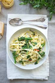 Pin Von Elle Republic Auf Pasta Rezepte Chili Rezepte Mediterrane Gerichte