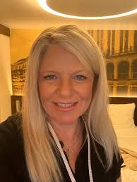 So excited for Nathan Moss at his new curbie job at HEB!! If u order curb  side at HEB 646- request for Nathan to bring u your order;) He does work