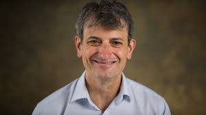 Gina Poe's Instagram, Twitter & Facebook