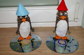 Pingouins En Pommes De Pin Brico A Gogo Pomme De Pin Pingouin Pomme De Pin Hibou