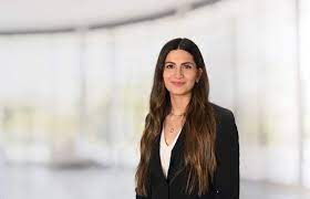 1 physical appearance 2 personality 3 abilities and powers 4 episode appearances 5 trivia 6 galleries 7. Savills Deutschland Elodie Liuzzo Elodie Liuzzo