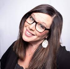 Jayne Patton's Instagram, Twitter & Facebook