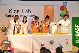 Contract manufacturer for all natural and herbal health supplements. Young Scientists Celebrate Anniversary Of Basf Kids Lab With New Experiments