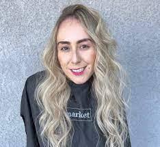 Karen Swiderski's Instagram, Twitter & Facebook