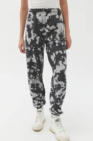 The best clothes to tie dye. The Best Tie Dye Loungewear Cozy Tie Dye Lounge Pieces