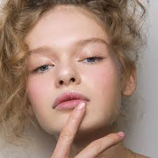 Gommage Levres A Nous Les Levres Douces Avec Ces Exfoliants Levres Gommage Levre Levre Gommage