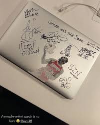 Making the announcement, the canadian superstar singer in some billboard adverts in lagos announced that tems will feature on the album which will be released on friday. Drake Unearth Old Macbook With Unreleased Music Reveals Clb Nike Airforce 1 Urban Islandz