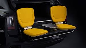 Based at goodwood near chichester in west sussex, it commenced business on 1st january 2003 as its new global production facility. 2020 Rolls Royce Cullinan Black Badge Photos And Specs Blacked Out Look For The Luxury Suv