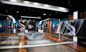 Sports reporter/anchor, nbc5 chicago (wmaq). Nbc Sports Chicago Opens Doors To Brand New 4 100 Sq Ft Studio