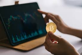 Current exchange rate btc/ngn = 22208442.8 bitcoin exchange rate was last updated on april 30 2021, friday 11:35:01 with this page, you have learned how many nigerian naira (ngn) will be worth 15 bitcoin (btc). Nigeria Remittances Fall And Crypto Rise The Cryptonomist