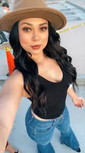 @fashionnova jeans HITTT so different #lajollacove #lajolla #fyp  #fashionnova #cowgirl #bootcutpants #coronavirus #leavingmybody #xyzbca