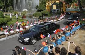 Afbeeldingsresultaat voor car putin visit