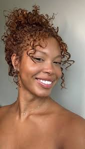 Julia Lamar (juliaslamar2001)