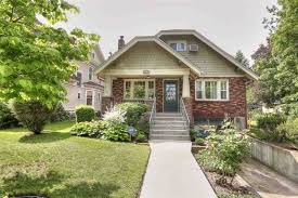 1607 W 9th Ave Spokane Wa 99204 Mls 201618369 Zillow Craftsman Bungalows Bungalow Brick Patios