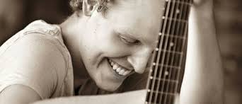 HABLAMOS DE MÚSICA: "Clouds"