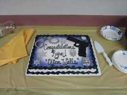 Police officer retirement party ideas at work / creative retirement gifts for 2021 this year s best gift ideas. Law Enforcement Thin Blue Line Cake Novocom Top