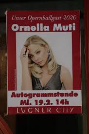 Születésnapját, de abból húsz évet is letagadhat akár. Fotostrecke Filmdiva Ornella Muti In Wien