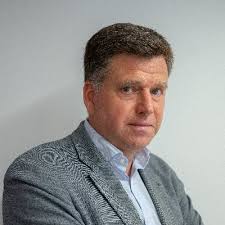 Albert Sierra Vicens (@albertsierrav)