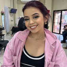 MONDAY✨ SOCIAL MAKEUP 💄 Ya agendaste? 💋 escríbenos al 97793791 📱 o por  Dm y cotiza tu paquete favorito Estamos ubicados en Santa rosa de Copán,  Barrio mercedes al par de Autopart