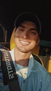 I love what I do.. Almost 12 years in new orleans as a carrier and I can  honestly say I was born to be a mailman... look at me now mom 😏