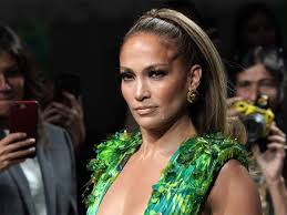 She is also the richest actress in hollywood, with an estimated net worth of $400 million (as of 2020). Jennifer Lopez Inks Multi Year Production Deal With Netflix To Create Content Supporting Diverse Female Actors Film Makers The Economic Times