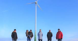 Referee announces false start call on 'everybody but the center' 'everybody but the center' got called for a false start in the second quarter of the seattle seahawks vs. Electricity From Next Door Sonnenallee