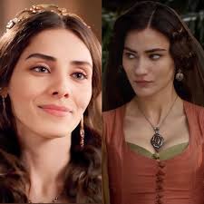 Mahidevran's reactions to the concubine of Suleiman 😆🙈... Take it as  fun...🌼 #seriesloverinternational #MagnificentCentury #Suleiman #Hurrem  #hurremsultan #viral #fb