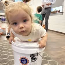 📆 1st & 3rd Wednesday nights of the month, starting in October. ⏰  6.30-7.30pm in the University UMC lounge. 🪑 Beth and Todd Evers are  excited to invite you to a small