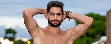 Donde puedo subir mis fotografías y convivir con los demás. Lucas Miranda E Clicado So De Cueca Em Trilho De Trem Btchs