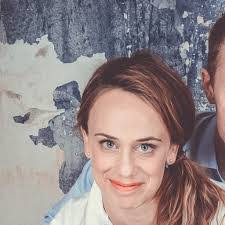 Simone Hager's Instagram, Twitter & Facebook