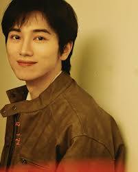 Simon Woo's Instagram, Twitter & Facebook