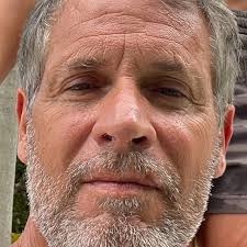 Oh wow your post is embarrassing. It really is