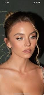 Katelyn Porter's Instagram, Twitter & Facebook